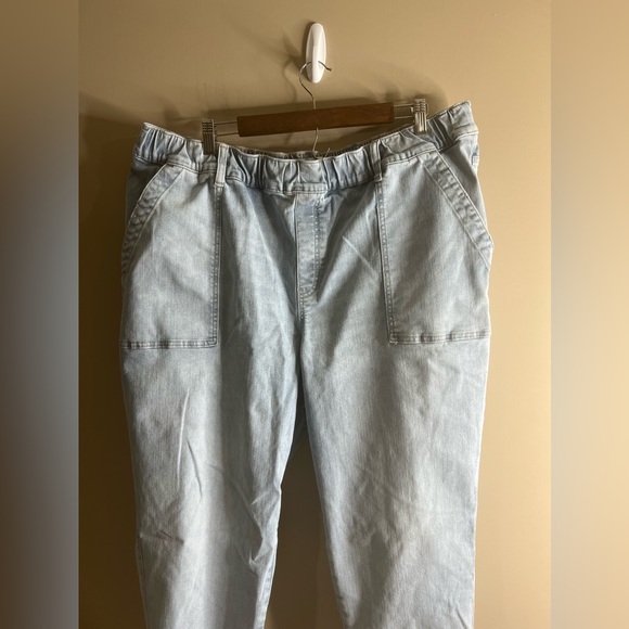 Lane Bryant size 22 flex magic waistband mid rise boyfriend jogger - Picture 6 of 16